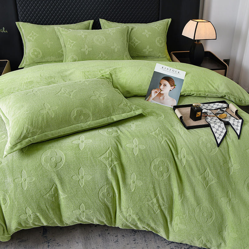 Luxury Fashion Ultra Soft Fleece Fluffy Plush Velvet Bedding Set