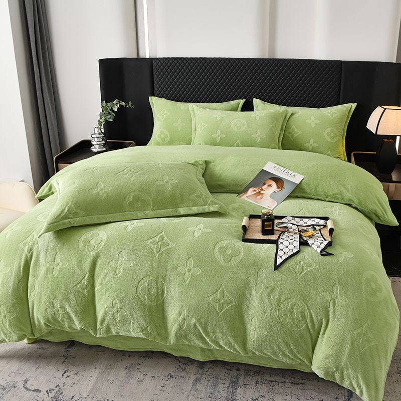 Luxury Fashion Ultra Soft Fleece Fluffy Plush Velvet Bedding Set