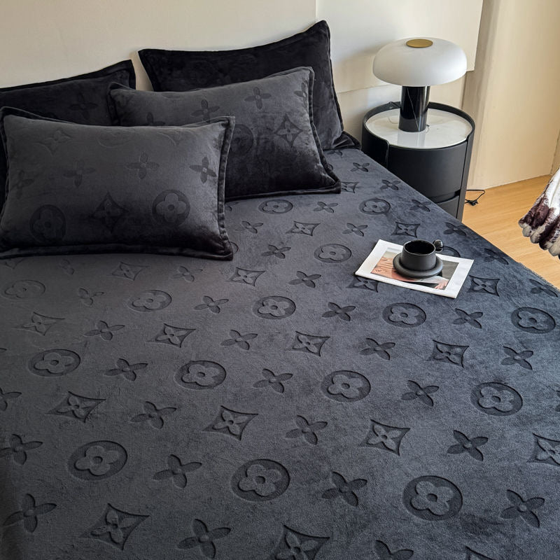 Luxury Fashion Fuzzy Fleece Velvet Fitted Bed Sheet Cover Set