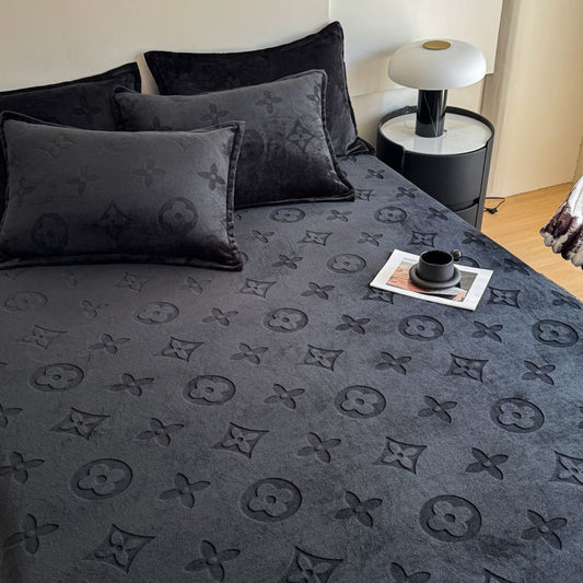 Luxury Fashion Fuzzy Fleece Velvet Fitted Bed Sheet Cover Set