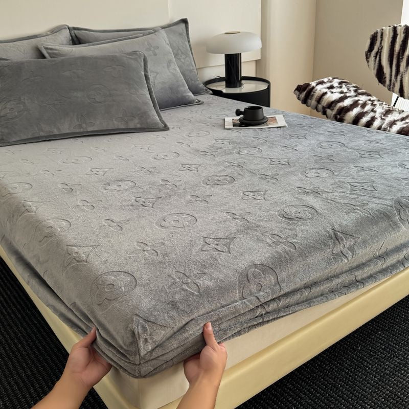 Luxury Fashion Fuzzy Fleece Velvet Fitted Bed Sheet Cover Set