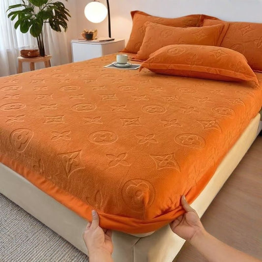 Luxurious All-Season Milk Plush Velvet Fitted Bed Cover Sheet Set