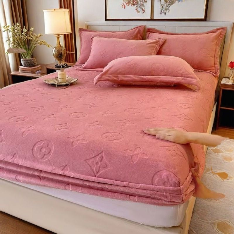 Luxurious All-Season Milk Plush Velvet Fitted Bed Cover Sheet Set